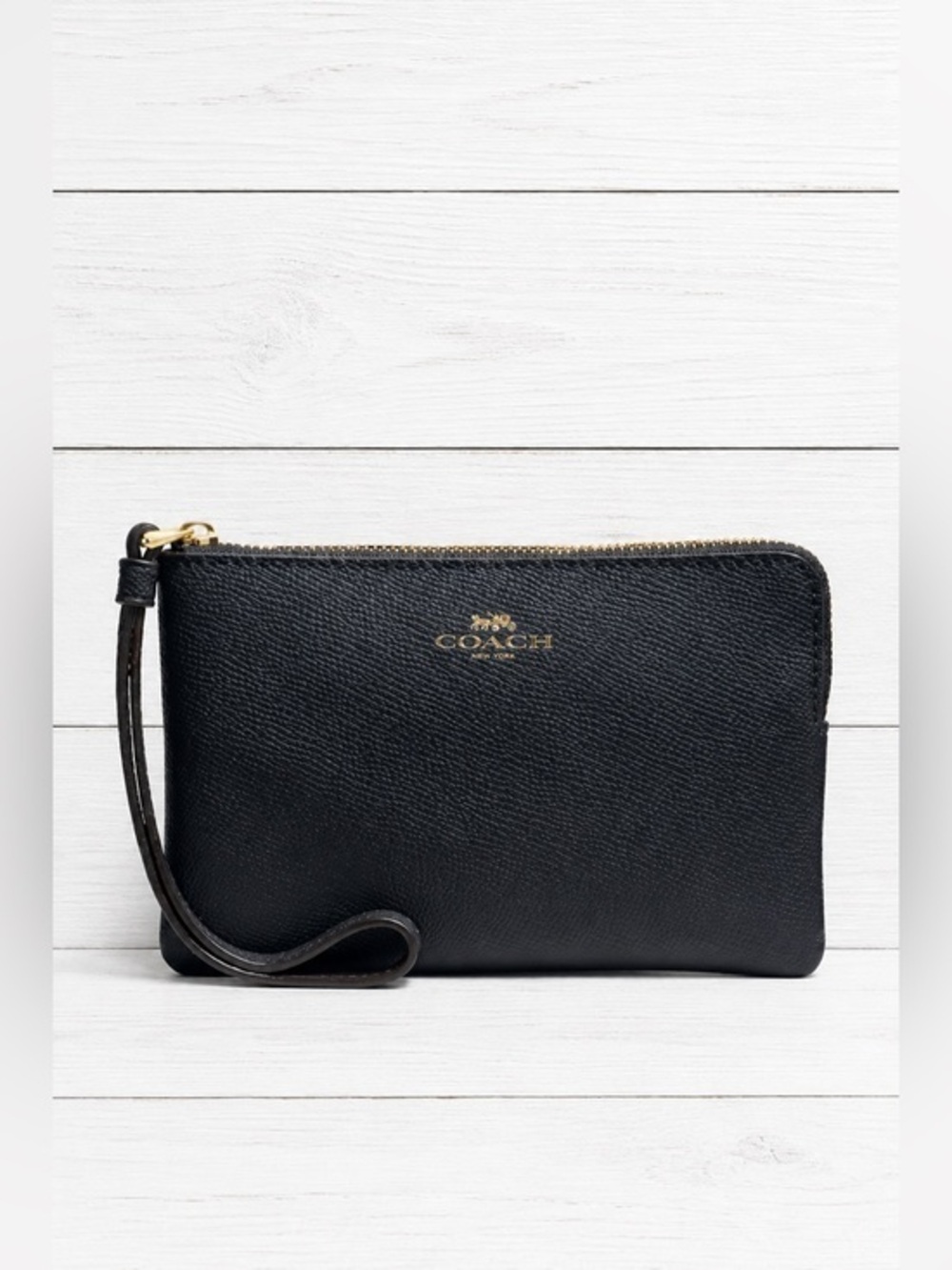 Coach corner zip wristlet navy zip top  with gold tone hardware new